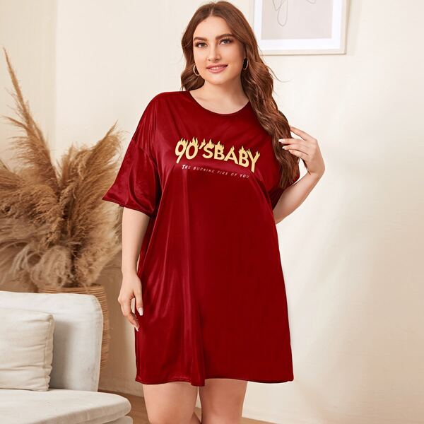 

Plus Slogan Graphic Satin Night Dress, Burgundy