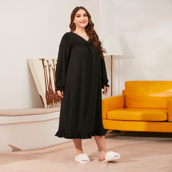 

Plus Contrast Lace Trim Ruffle Hem Night Dress, Black