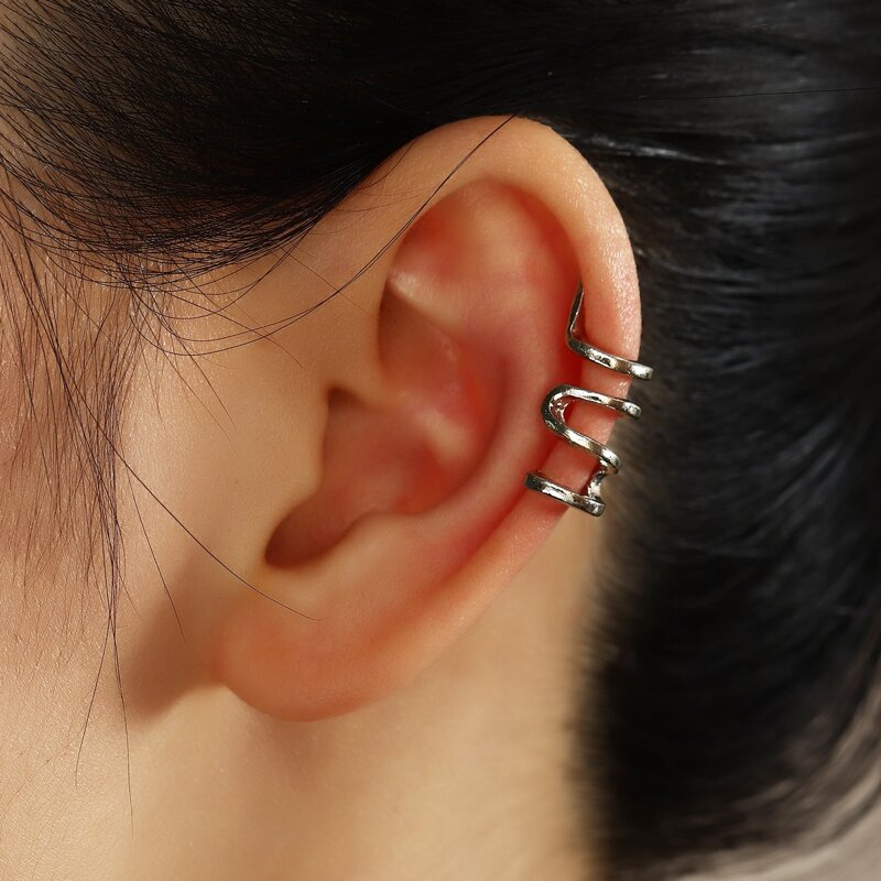 

Metal Ear Cuff, Silver