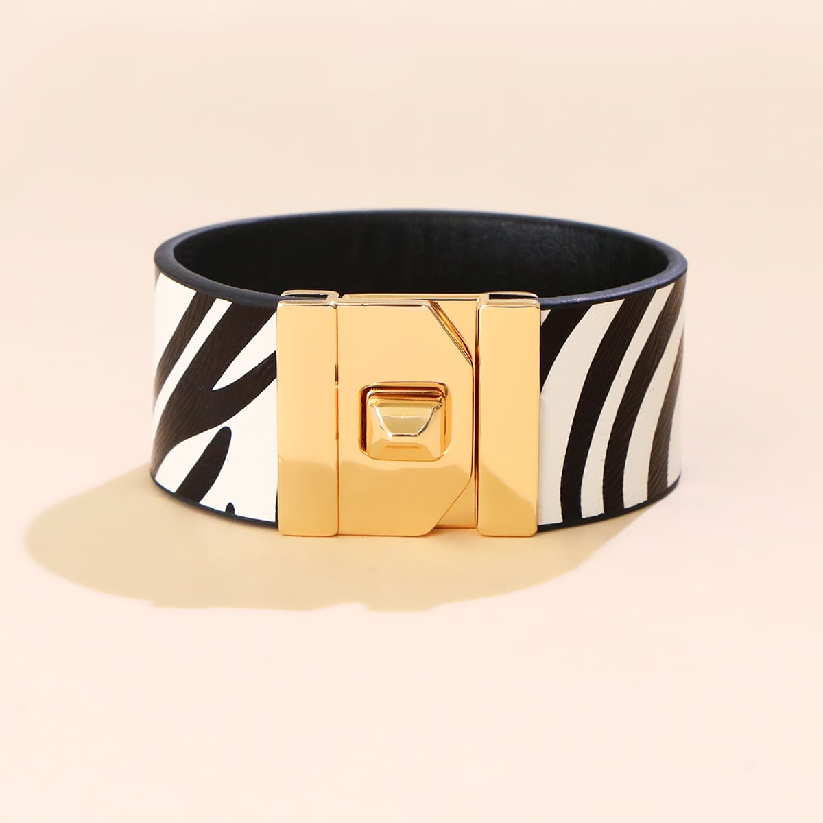 

Zebra Stripe Pattern Bracelet, Black and white