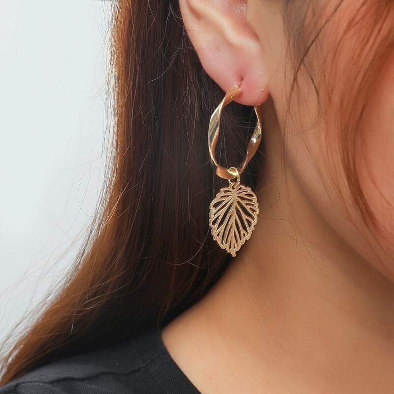 

Metal Leaf Drop Earrings, Gold