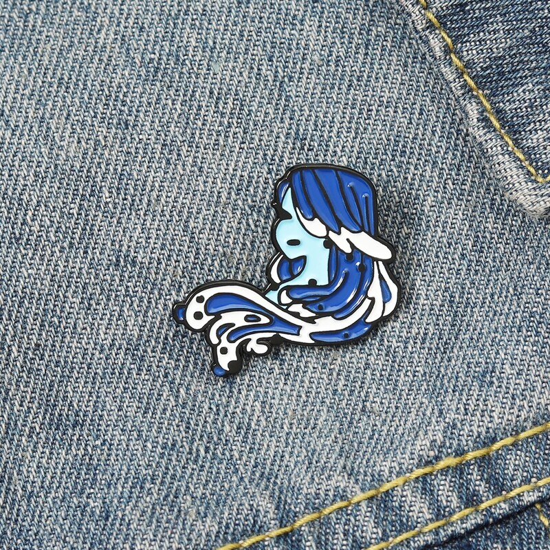 

Girls Design Brooch, Multicolor