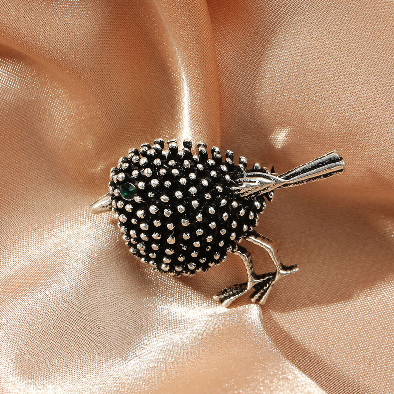 

Bird Design Brooch, Antique silver