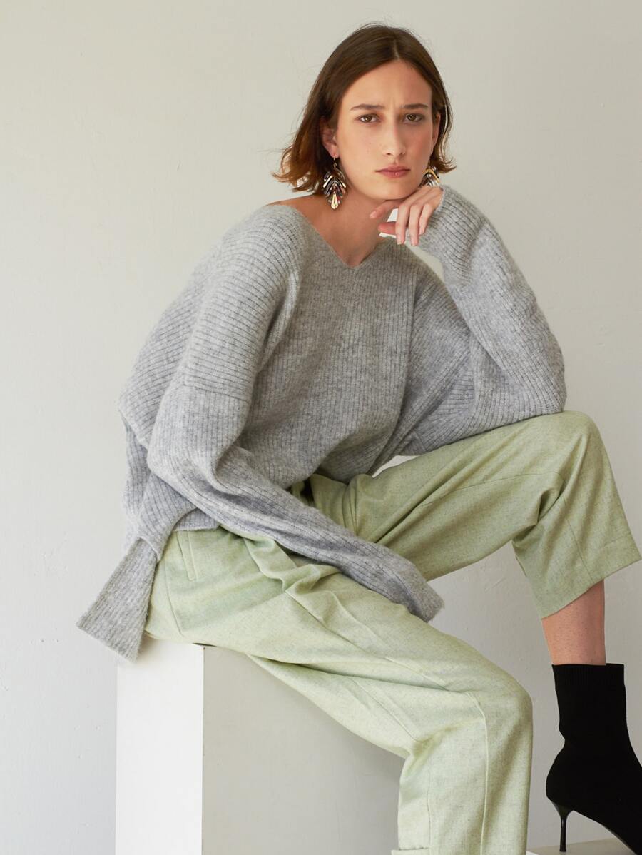 MOTF PREMIUM 寬鬆落肩羅紋針織毛衣 - 淺灰色 - 查看 1