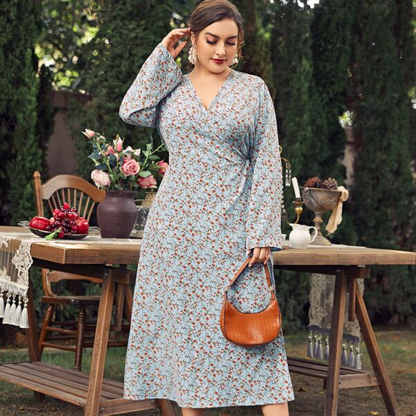 

Plus Ditsy Floral Tie Side Wrap Dress, Multicolor