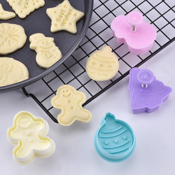 

4pcs Christmas Biscuit Press Mold, Multicolor