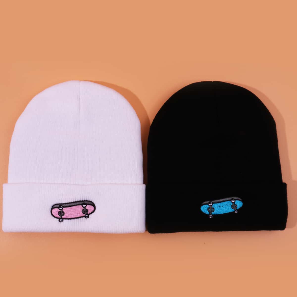 

2pcs Cartoon Embroidery Beanie, Black and white