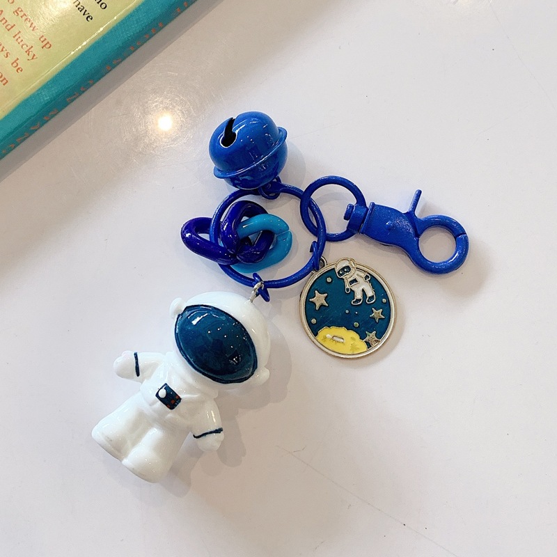 

1pc Astronaut Charm Keychain, Blue