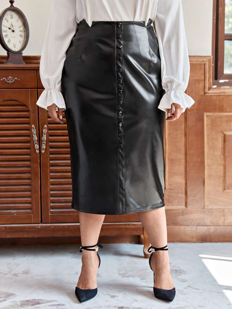 Plus M-slit Waist Button Front PU Skirt