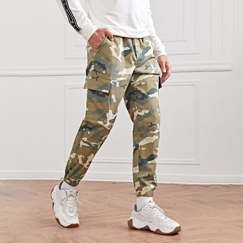 

Guys Flap Pocket Patched Camo Pants, Multicolor