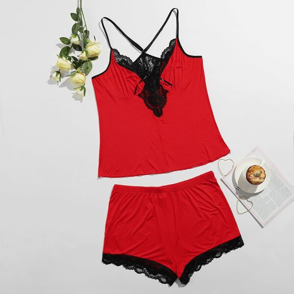 

Plus Contrast Lace Lingerie Set, Red
