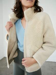 MOTF PREMIUM 絨毛插肩袖拉鏈毛絨夾克 - 米色 - 查看 8