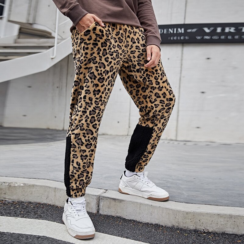 

Guys Colorblock Panel Leopard Teddy Pants, Multicolor