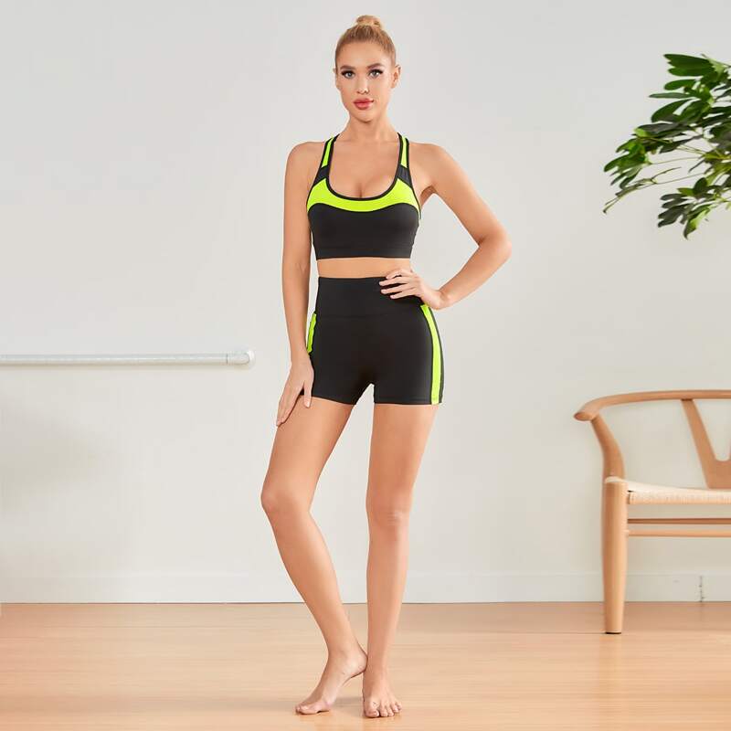

Contrast Panel Cut Out Sports Bra With Shorts, Black