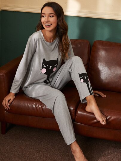 طقم بيجامة بطباعة قط رسوم كارتون
