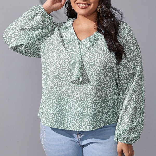 

Plus All Over Print Ruffle Trim Blouse, Multicolor