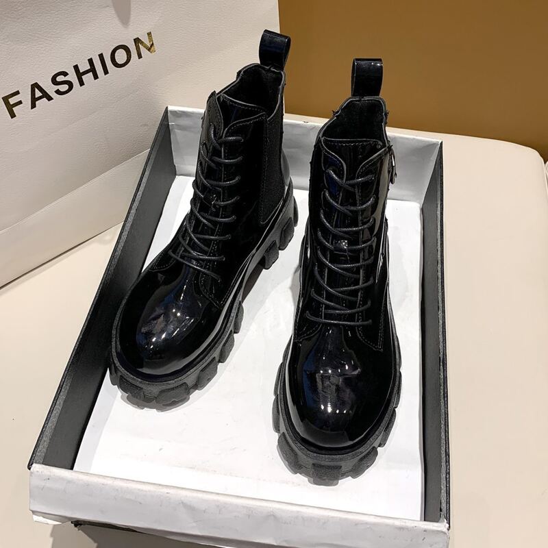 

Buckle Decor Lace-up Chelsea Boots, Black