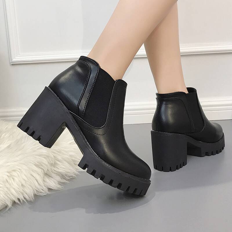 

Chunky Heeled Chelsea Boots, Black