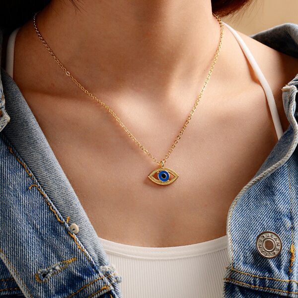 

Eye Pendant Necklace, Gold