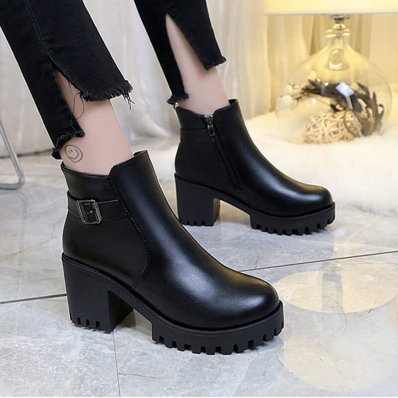 

Buckle Decor Chunky Heel Ankle Boots, Black