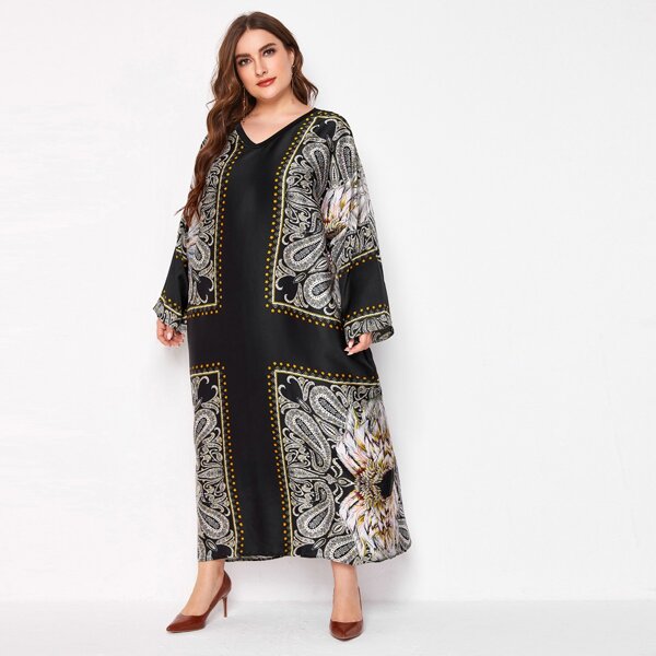 

Plus Oversized Paisley & Star Print Tunic Dress, Black
