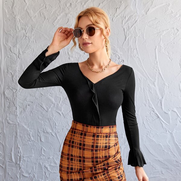 

Bell Sleeve Rib-knit Slim Tee, Black