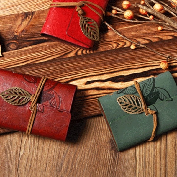 

1pc Leaf Pattern Random Card Case, Multicolor