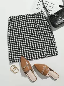 SHEIN Essnce Split Hem Houndstooth Skirt - Black and White - View 1