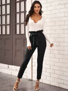 SHEIN Privé Pantalones ajustados de cintura con volante con cinturón