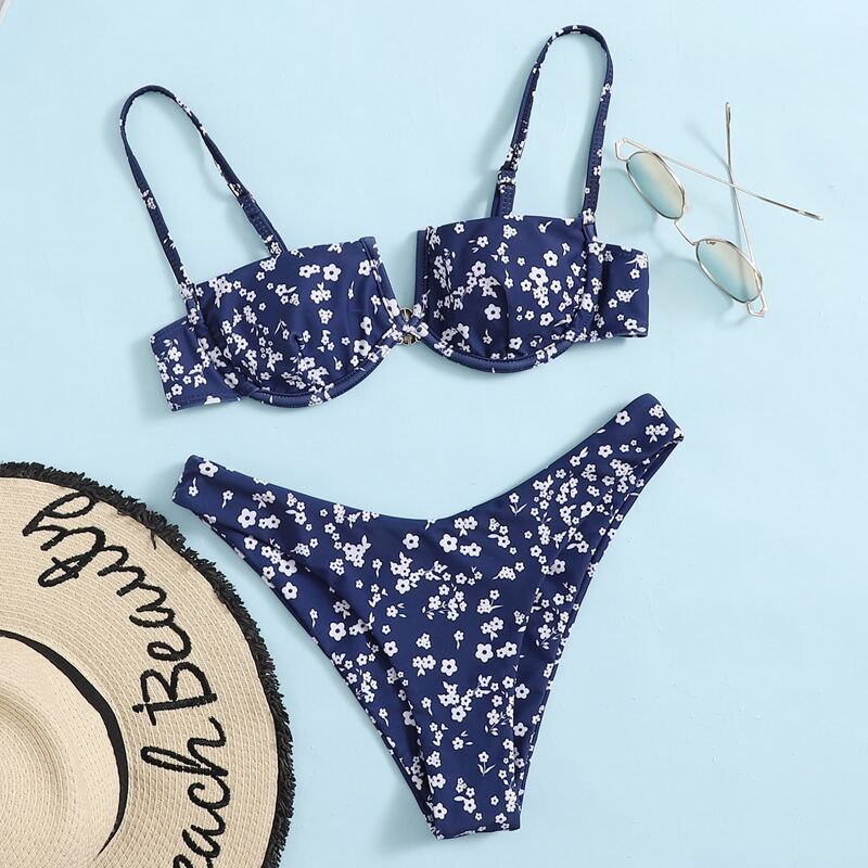 

Ditsy Floral V Wired High Cut Bikini Swimsuit, Navy blue