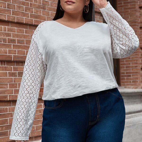 

Plus Solid Contrast Lace Tee, White