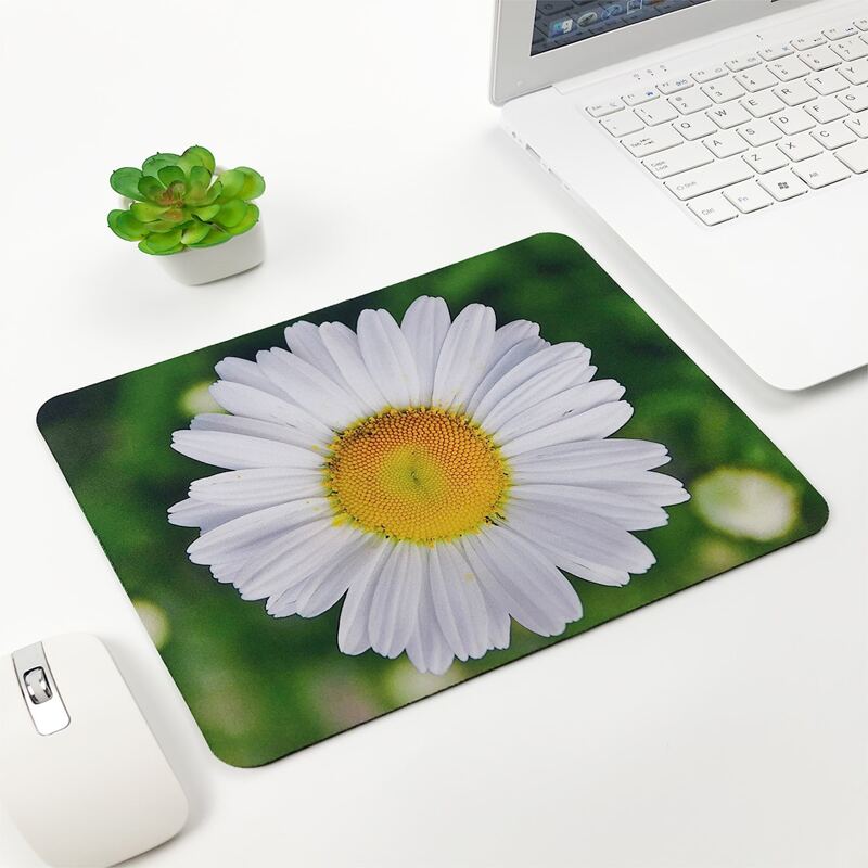 

Flower Pattern Mouse Pad, Multicolor