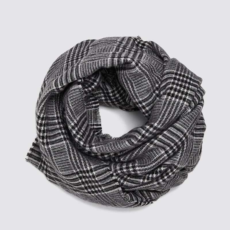 

Plaid Blanket Scarf, Multicolor