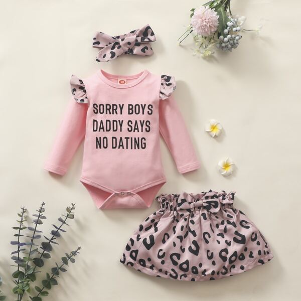 

Baby Girl Slogan Graphic Bodysuit & Graphic Skirt & Headband, Pink