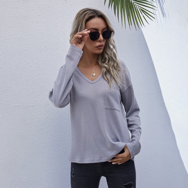 

Solid Pocket Patched Drop Shoulder Tee, Light grey