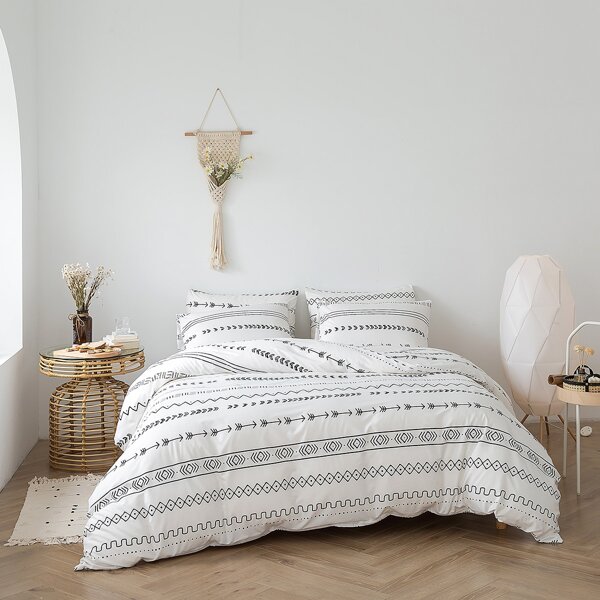 

Geometric Pattern Bedding Set Without Filler, Black and white