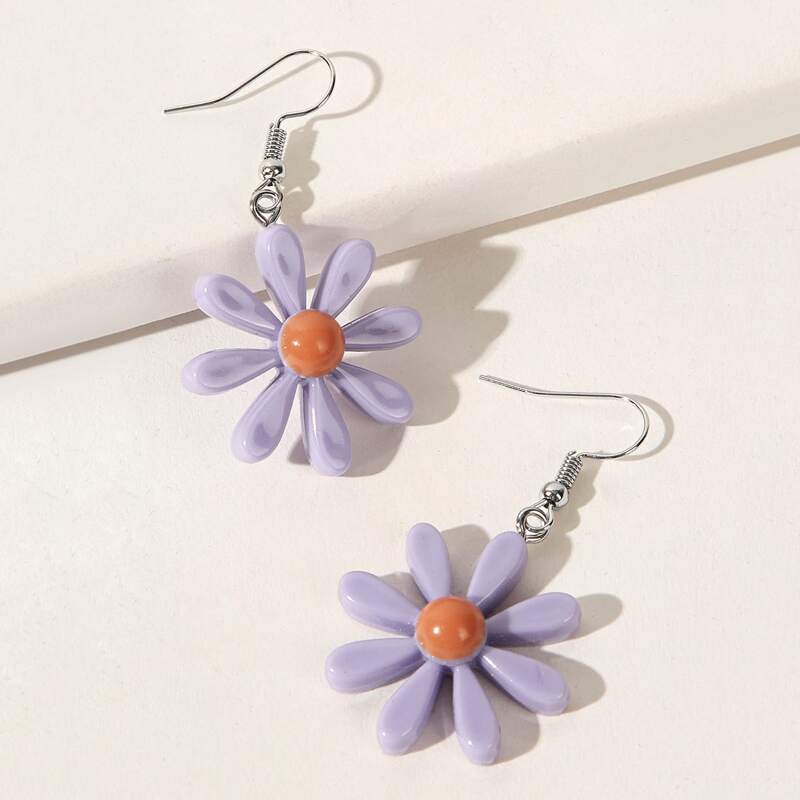 

Daisy Drop Earrings, Purple