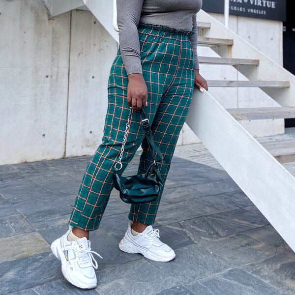 

Plus Plaid Paper Bag Waist Pants, Multicolor