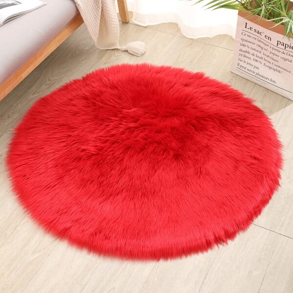 

Round Plush Carpet, Red