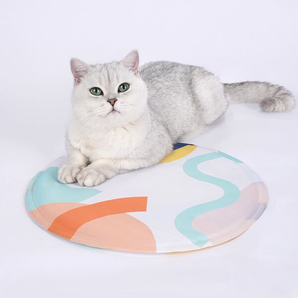 

Graphic Cat Cooling Mat, Multicolor