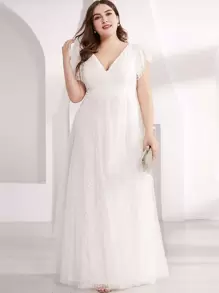 EVERPRETTY Plus Size Romantic Lace V-Neck Backless Ruffle Sleeve White Formal Dress, Bridal Wedding Gown For Summer Wedding Ceremony - White - View 1