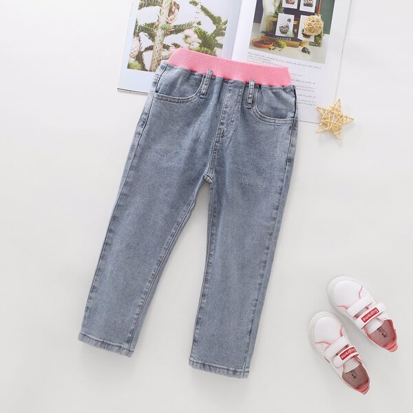 

Toddler Girls Slant Pocket Straight Leg Jeans, Light wash