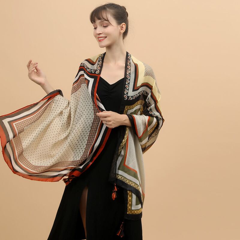 

Polka Dot Pattern Scarf, Multicolor