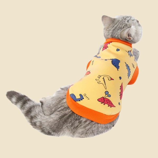 

Cartoon Graphic Cat Sweatshirt, Yellow