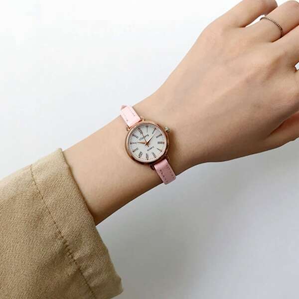

Simple Round Pointer Quartz Watch