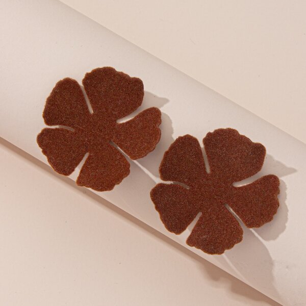

Flower Stud Earrings, Coffee brown