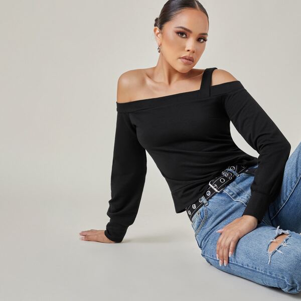 

Asymmetrical Neck Solid Sweatshirt, Black