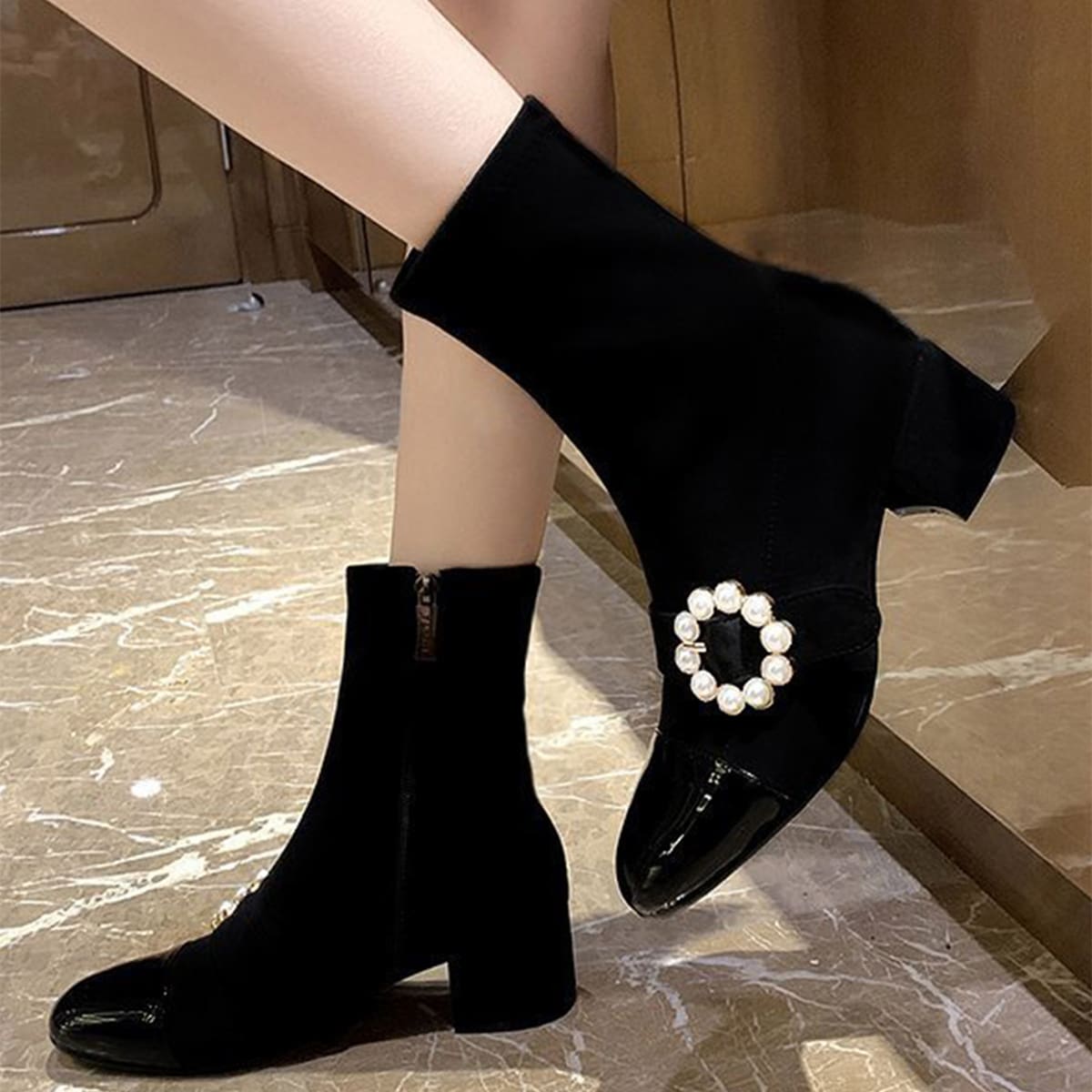 

Faux Pearl Decor Chunky Heel Boots, Black