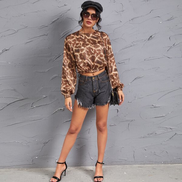 

Lantern Sleeve All Over Print Pullover, Brown