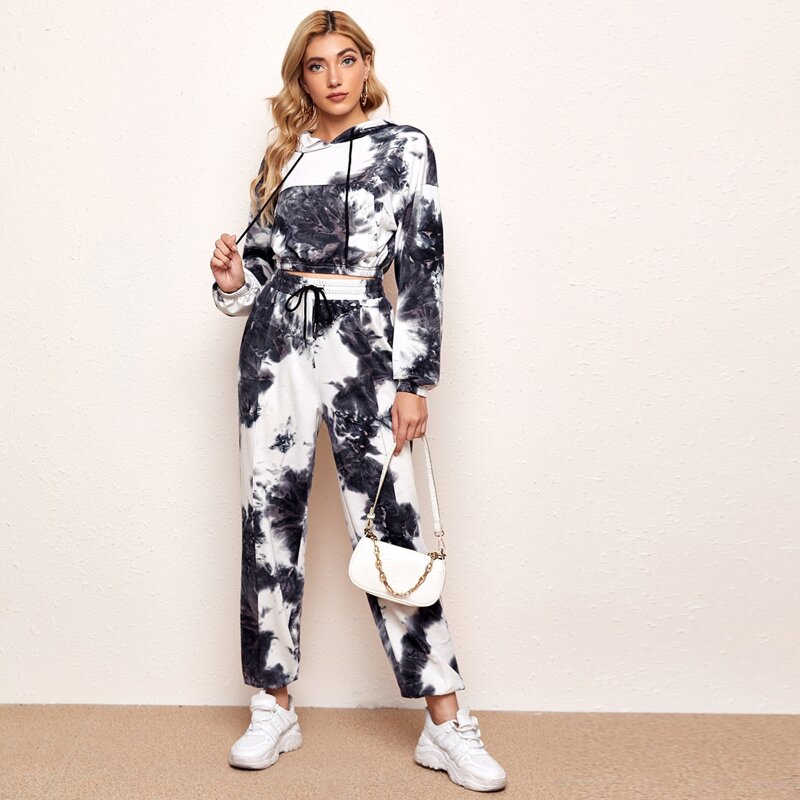 

Drop Shoulder Crop Hoodie & Sweatpants Set, Black and white
